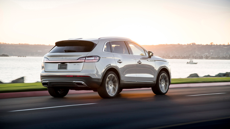 Illustration for article titled The Lincoln MKX Is Now The 2019 Lincoln Nautilus And That Will Definitely Make It Relevant